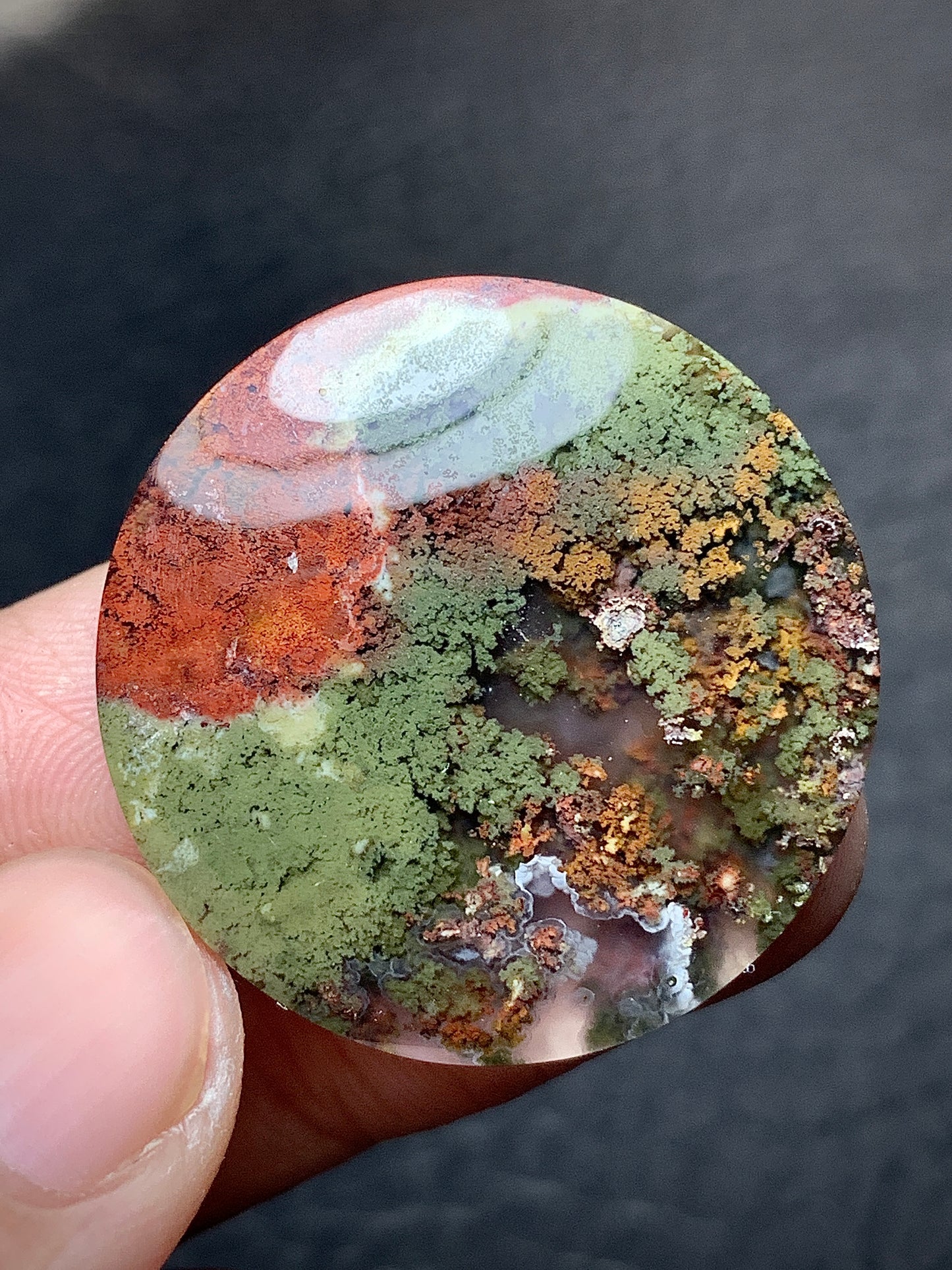 Scenic Moss Agate Round Cabochon 29.5x29.5x6.3mm