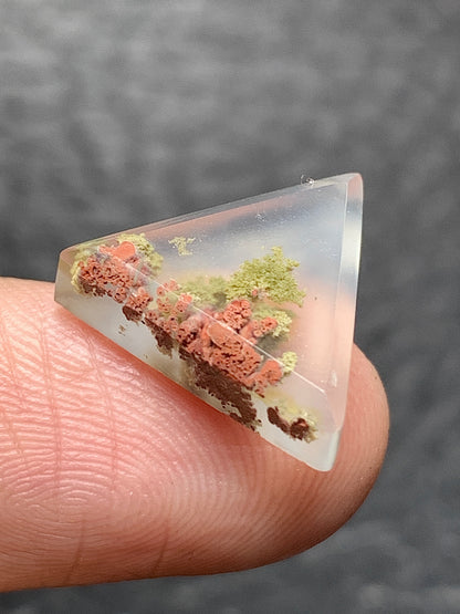 Scenic Moss Agate Triangle Cabochon 14.8x13x4mm