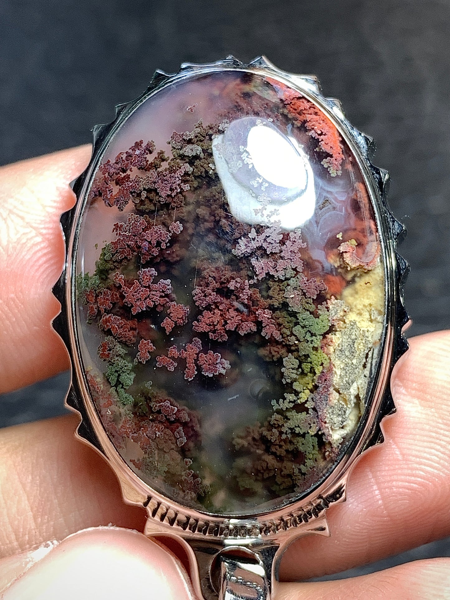 Scenic Moss Agate Oval Pendant 37x24x9mm