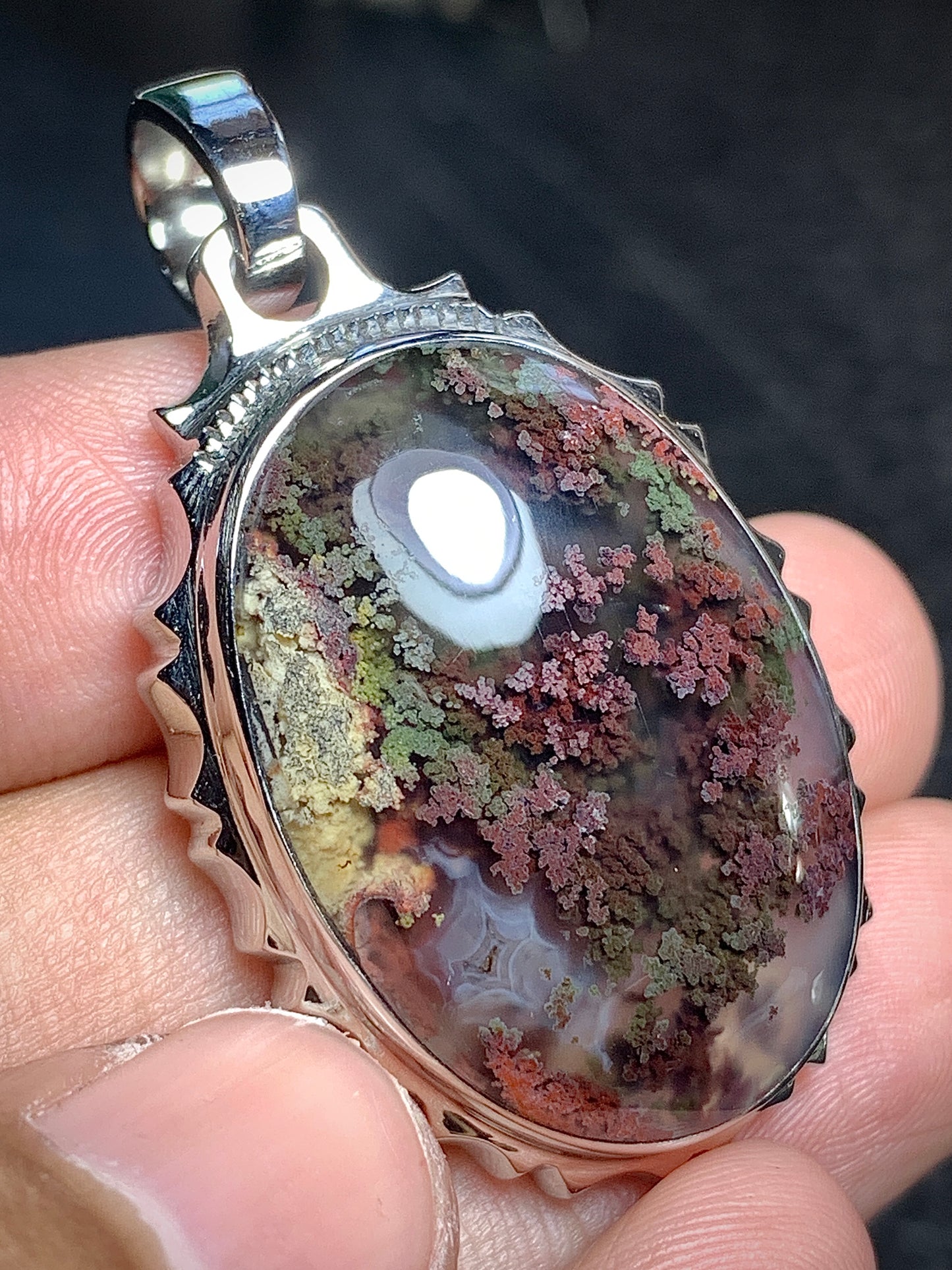 Scenic Moss Agate Oval Pendant 37x24x9mm