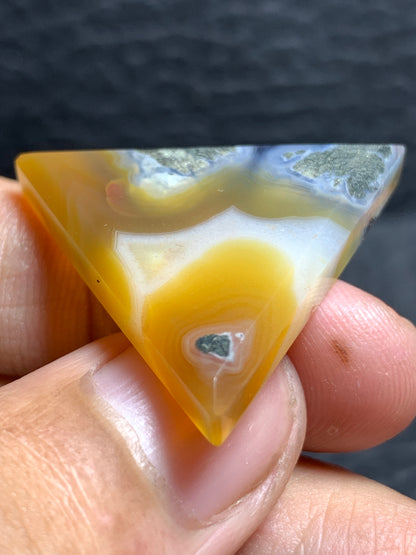 Marcasite Agate Triangle Cabochon 30x28x5mm