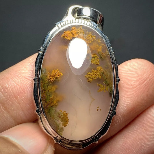 Scenic Moss Agate Pendant 30x19x10mm High Quality 67.5 ct